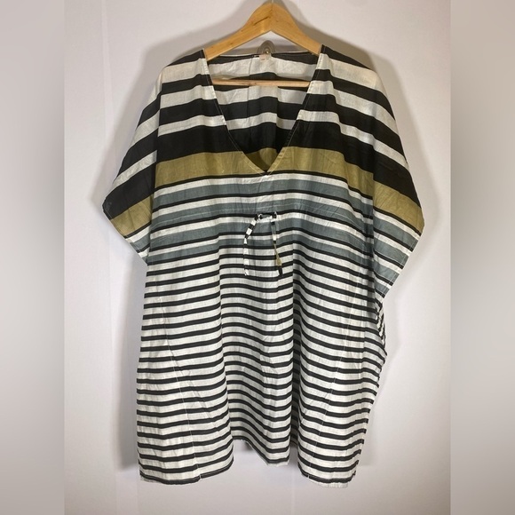 Echo Beach cover up Striped white, black, grey SZ OS - Picture 1 of 8